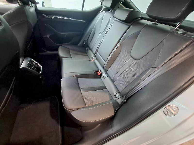 Škoda Octavia (2024) STYLE PLUS TD 85/2.0 M6F - fotka 17 z 39