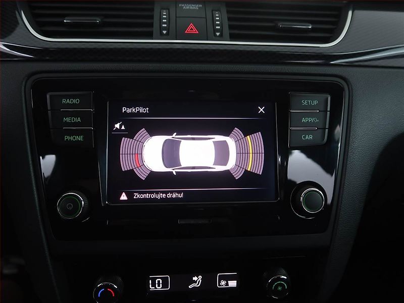 Škoda Rapid (2018) Monte Carlo 1.0 TSI, Bi-Xenony - fotka 18 z 19