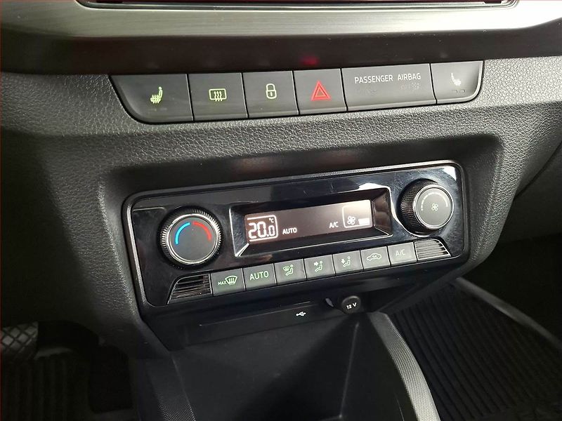 Škoda Fabia (2021) Style 1.0 TSI, Serv.kniha - fotka 14 z 16