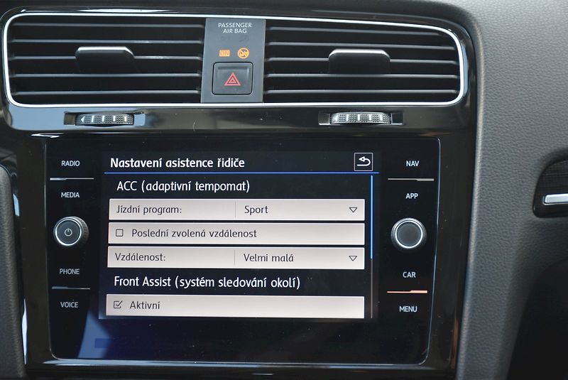 Volkswagen Golf (2021) Tdi DSG - fotka 17 z 23