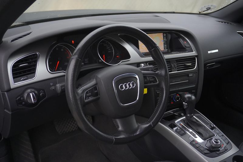 Audi A5 (2009) 2,0 TFSI KABRIO AUTOMAT - fotka 6 z 25