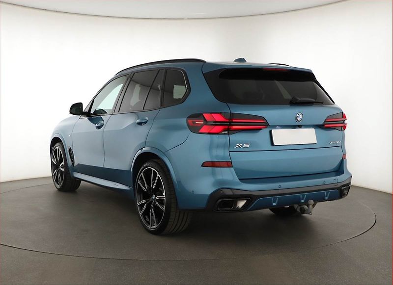 BMW X5 (2025) xDrive30d, M Paket, FullLed - fotka 4 z 21