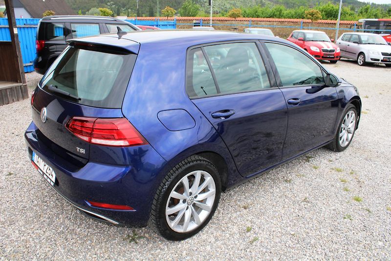 Volkswagen Golf (2017) REZERVACE - fotka 8 z 15
