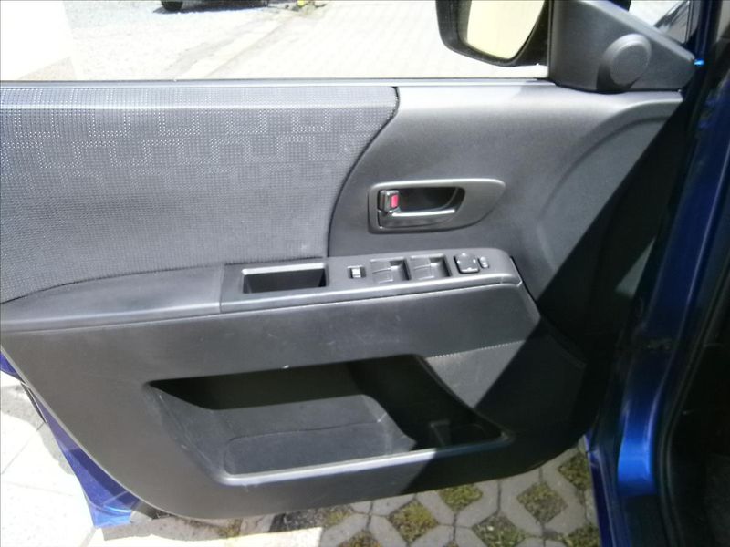Mazda 5 2,0 D 81 KW - fotka 10 z 12