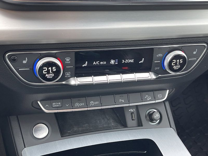 Audi Q5 (2022) Sportback 40 TDI 150 kW Quattr - fotka 12 z 35