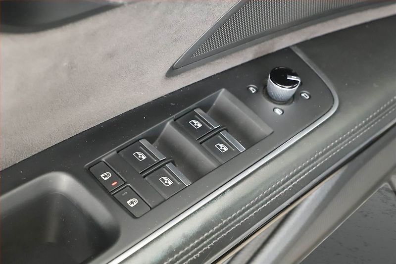 Audi A8 (2019) 50 TDI - fotka 18 z 19