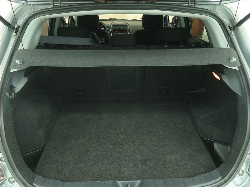 Mitsubishi ASX (2010) 1.8 DI-D MIVEC, Xenony - fotka 13 z 15