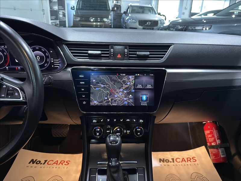 Škoda Superb 1,5   TSI DSG STYLE PLUS PANO - fotka 25 z 43