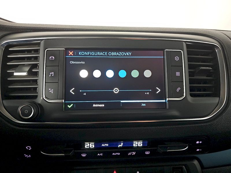 Peugeot Traveller (2017) 2.0HDi 130kW 8AT 8MÍST - fotka 18 z 30
