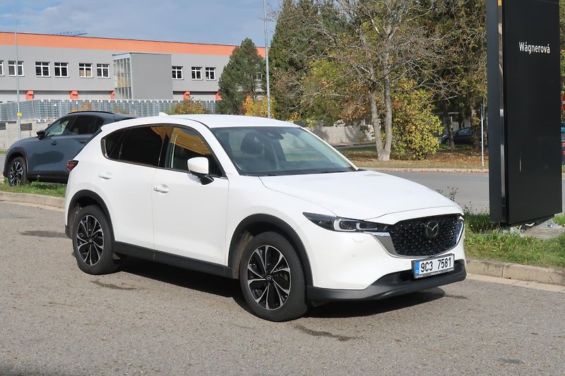 Mazda CX-5 2,5 AT FWD kůže, záruka, DPH - fotka 2 z 32