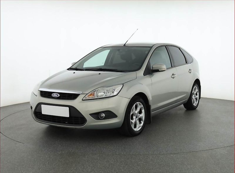 Ford Focus (2009) 1.6 16V, nová STK - fotka 2 z 14