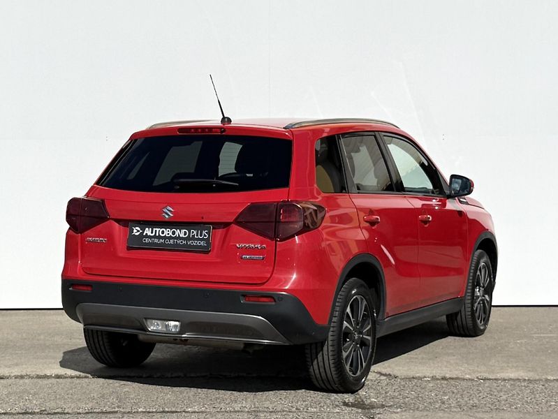 Suzuki Vitara 1.4 BoosterJet 95kW Elegance - fotka 2 z 23