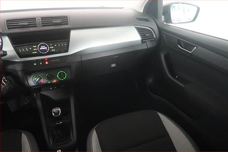 Škoda Fabia (2015) Ambition 1.4 TDI, ČR,1.maj - fotka 8 z 15