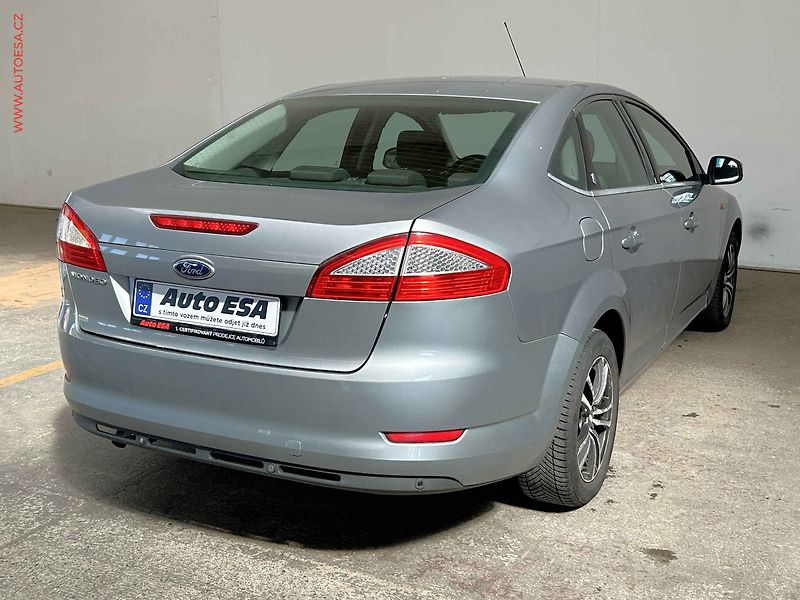 Ford Mondeo (2008) 2.0 16V - fotka 4 z 15