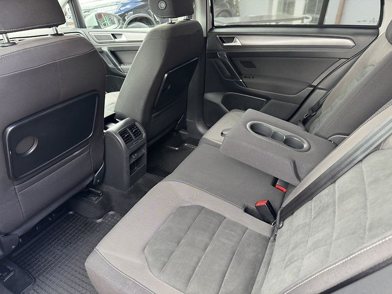 Volkswagen Golf Sportsvan (2018) 1.5TSi LED Navi Kamera - fotka 22 z 50