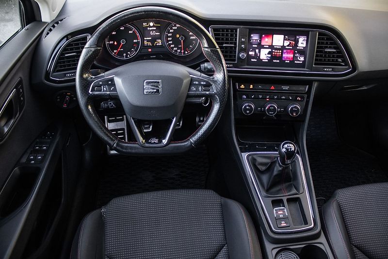 Seat Leon - fotka 11 z 24