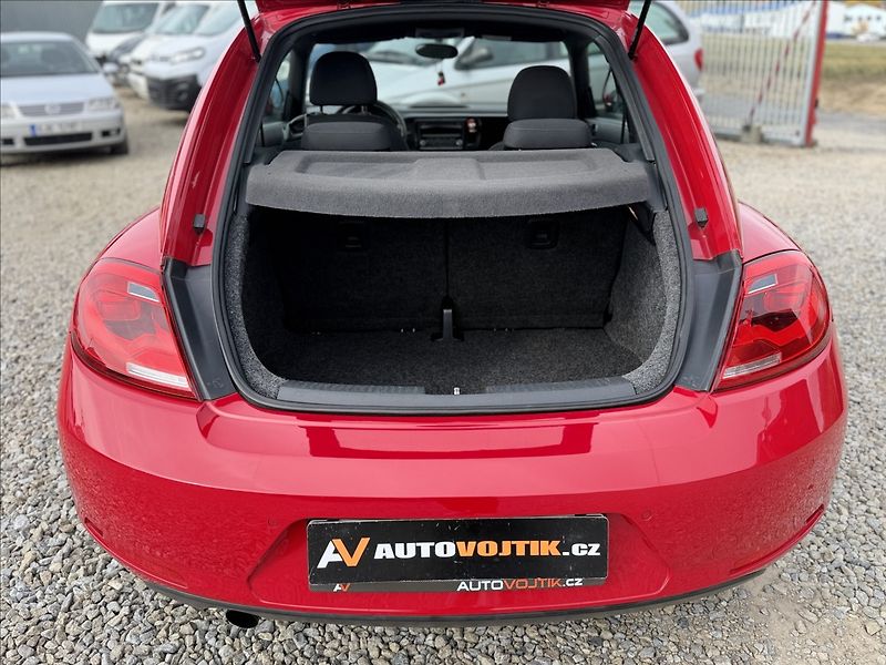 Volkswagen Beetle 1,6 TDI DIGIKLIMA, NOVÉ ZIMNÍ - fotka 16 z 20