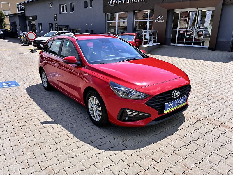 Hyundai i30 1.0T-GDi88kW DIGI KLIMA TAŽNÉ  - fotografie inzerátu