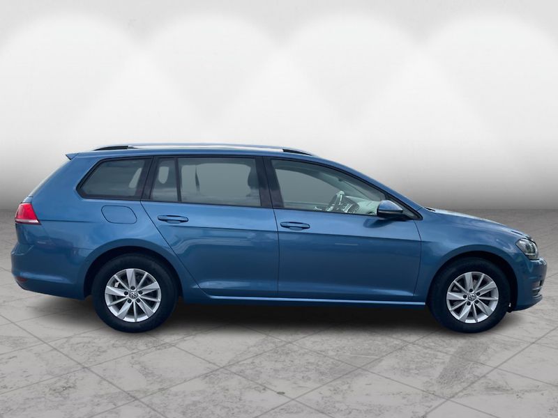 Volkswagen Golf Variant 1.2 TSi COMFORTLINE - fotka 8 z 27