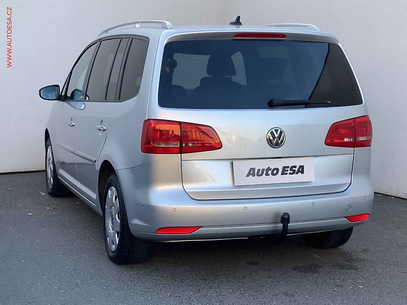 Volkswagen Touran (2012) 1.6TDi, Style, DSG - fotka 6 z 19