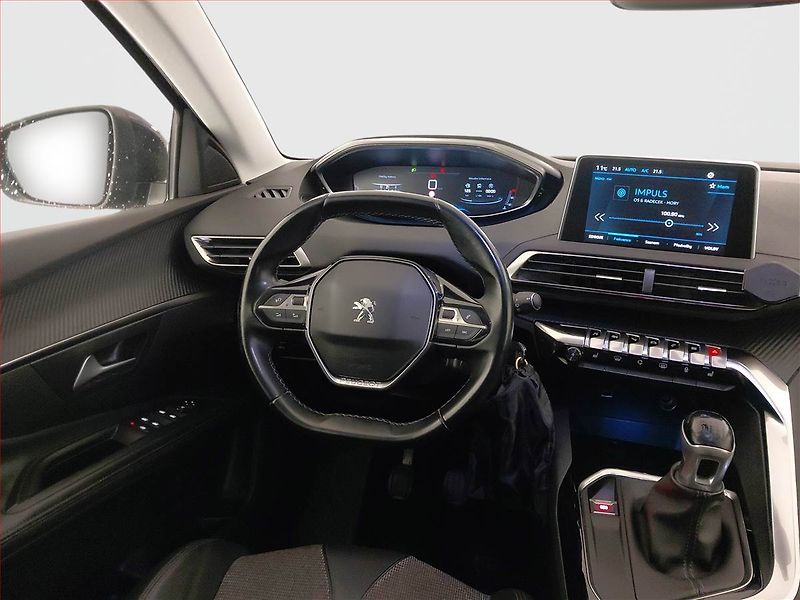 Peugeot 5008 (2020) 1.5 BlueHDi, 7 míst - fotka 7 z 19