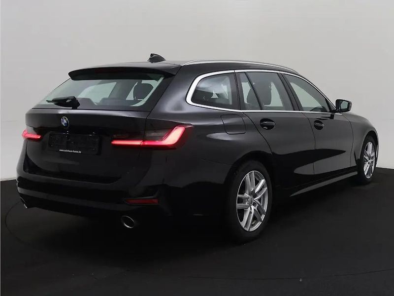 BMW Řada 3 320D 140kW xDrive Aut. DPH  - fotka 2 z 13