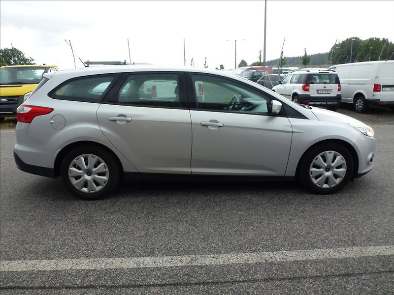 Ford Focus 1,6 16V Eco 150HP - fotka 5 z 41