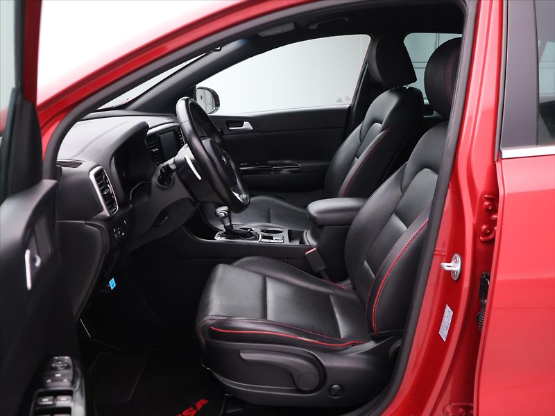 Kia Sportage 1,6 CRDI 100kW GT-Line Aut.kli - fotka 10 z 26