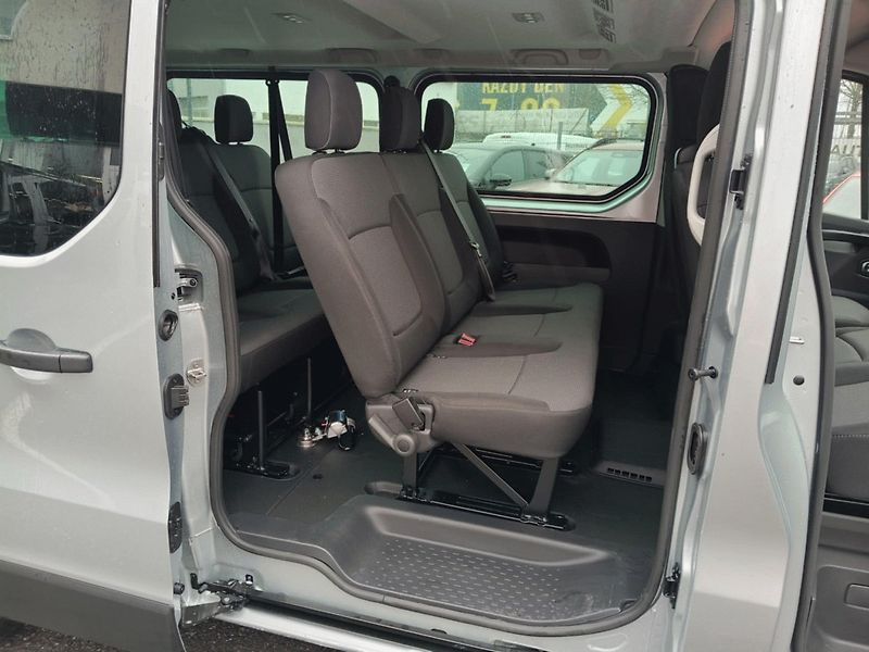 Renault Trafic (2025) L2 Equilibre Blue dCi 150 Comb - fotka 13 z 28