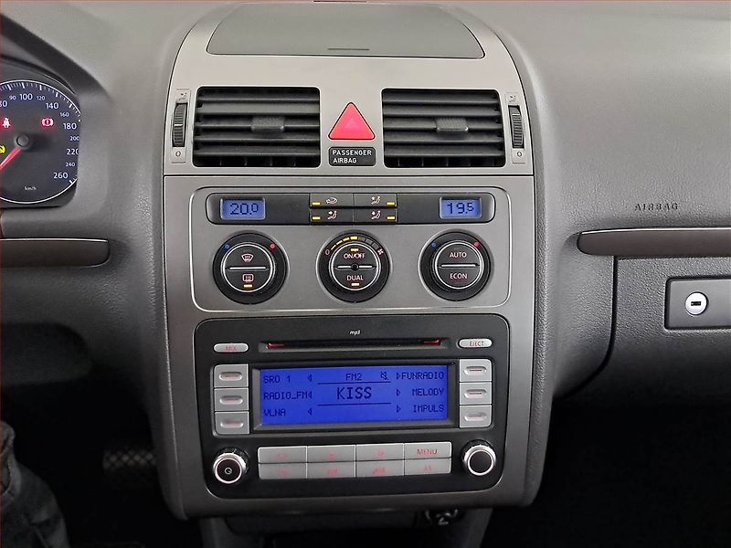 Volkswagen Touran (2007) 1.4 TSI, Automat, 7 míst - fotka 12 z 18