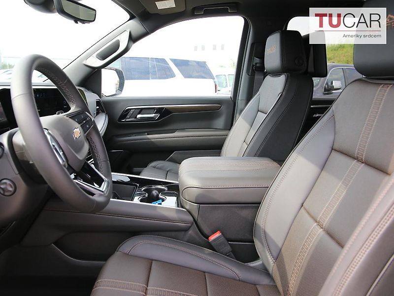 Chevrolet Suburban (2026) 6.2 V8 High Country  - fotka 30 z 51