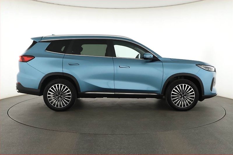 Chery Tiggo 8 (2026) 1.6 TGDI, UNIQUE, Ad. tempomat - fotka 6 z 20