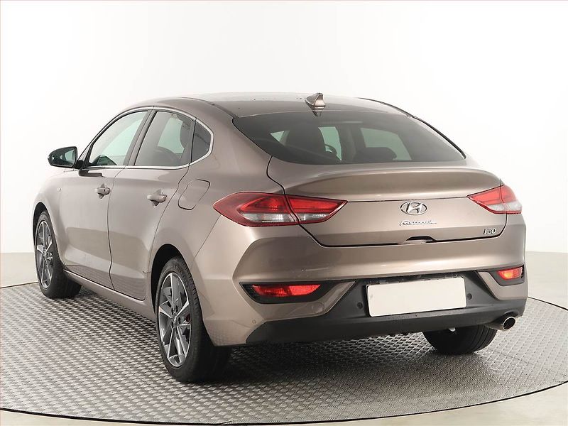 Hyundai i30 (2021) 1.5 T-GDI MHEV, Serv.kniha - fotka 4 z 17