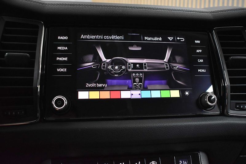 Škoda Kodiaq 2.0 TDI DSG*4X4*7.MÍST*ACC*DPH - fotka 31 z 46