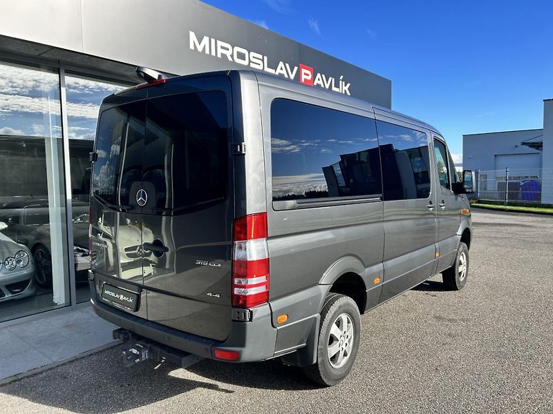 Mercedes-Benz Sprinter 319 CDI/S KB 4x4 - fotka 5 z 27