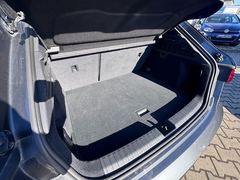 Audi S3 (2022) QUATTRO 2,0 TFSI 228 KW 1 MAJ - fotka 45 z 50