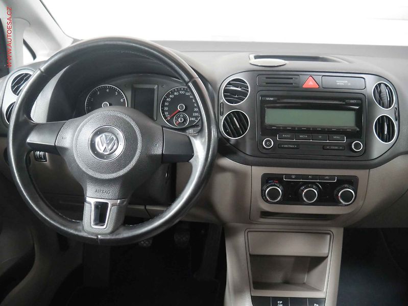 Volkswagen Golf Plus (2009) 1.4 16V, AC, park.čidla - fotka 13 z 18