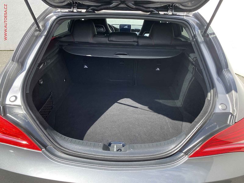 Mercedes-Benz CLA (2015) 2.0 i 250, AT, bixen, navi - fotka 7 z 20