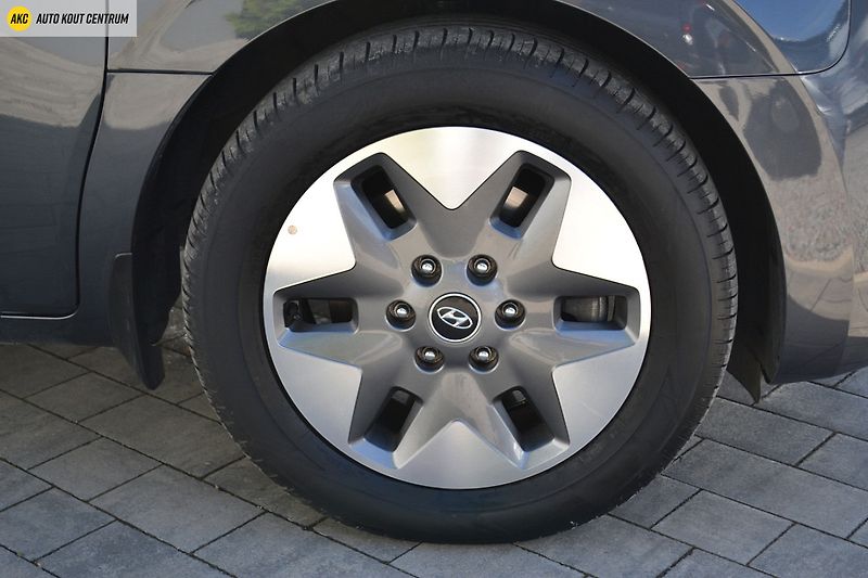 Hyundai Staria 2.2CRDi PREMIUM A/T- 9 MÍST - fotka 10 z 79