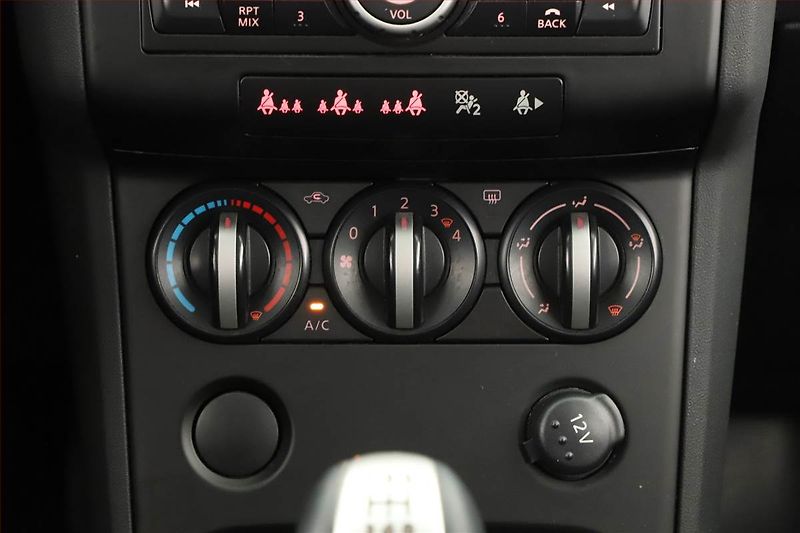Nissan Qashqai (2010) 1.6, nová STK, Tažné - fotka 13 z 14