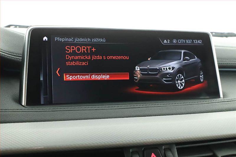 BMW X6 (2018) xDrive30d - fotka 15 z 27