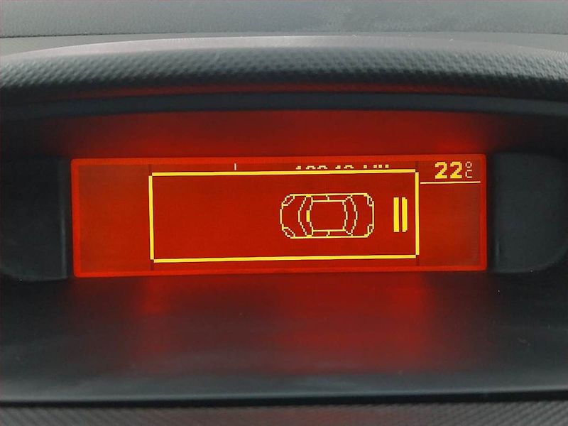 Peugeot 308 (2010) 2.0 HDI, Tempomat - fotka 16 z 16