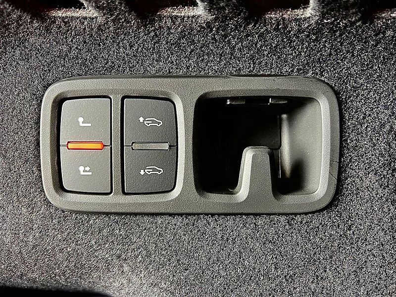 Audi RS Q8 QUATTRO, PERFORMANCE,B&O, PANO - fotka 36 z 39