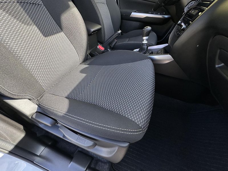 Suzuki Vitara (2022) HYBRID 1.4/95kW *4x2* ČR  - fotka 18 z 39