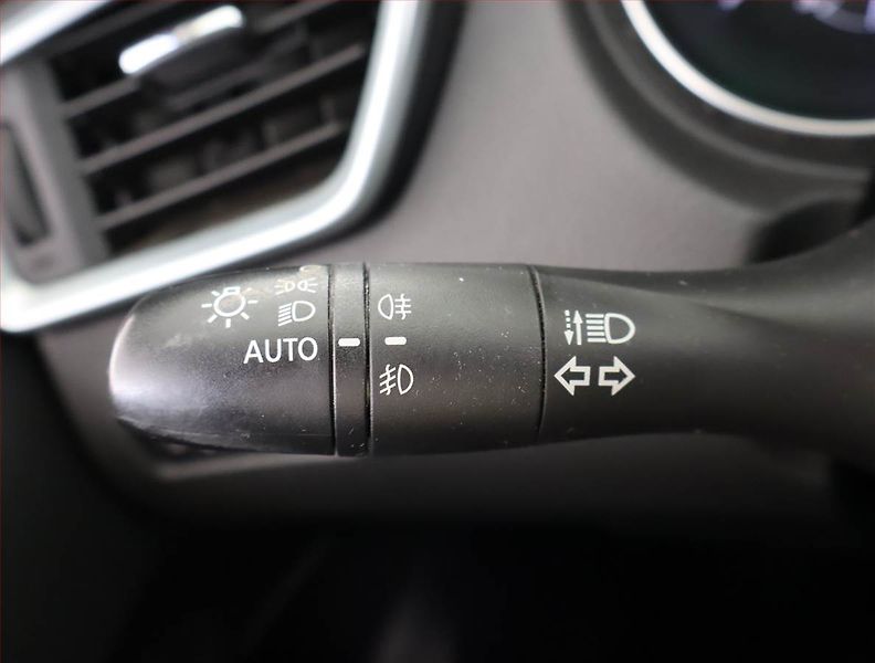 Nissan Qashqai (2018) 1.6 dCi, Automat, Serv.kniha - fotka 21 z 22