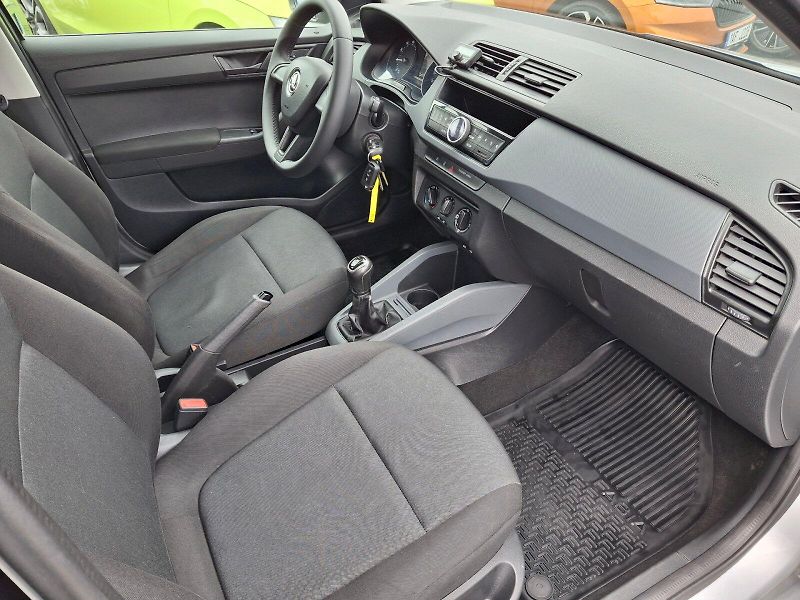 Škoda Fabia (2018) Combi Active Plus 1,0TSi 70kW - fotka 13 z 29