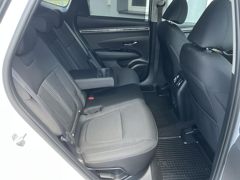 Hyundai Tucson (2021) 1.6CRDi 100kW STYLE 4x4  - fotka 10 z 27