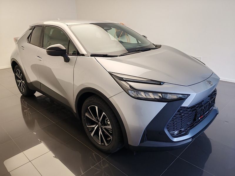 Toyota C-HR - fotka 3 z 41