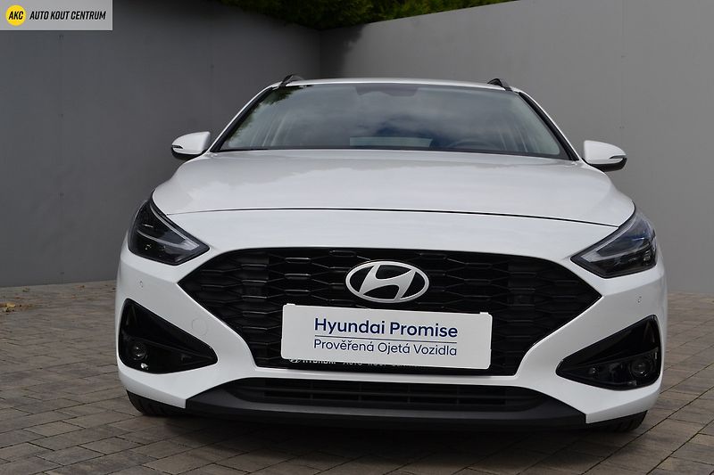 Hyundai i30 WG 1,5I MT SMART FL NAVI - fotka 43 z 45