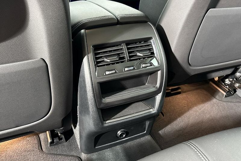 BMW X5 xDrive25d - fotka 21 z 26